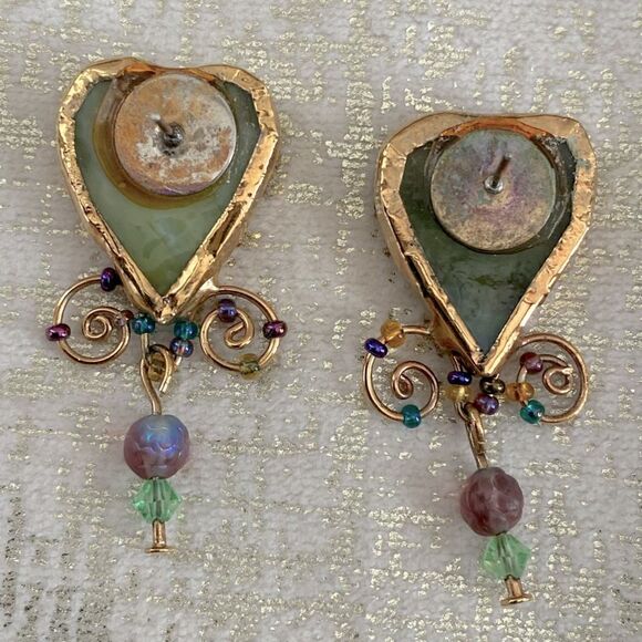 Connie Bennett Heart Stain Glass Earrings. EUC! - Picture 4 of 4